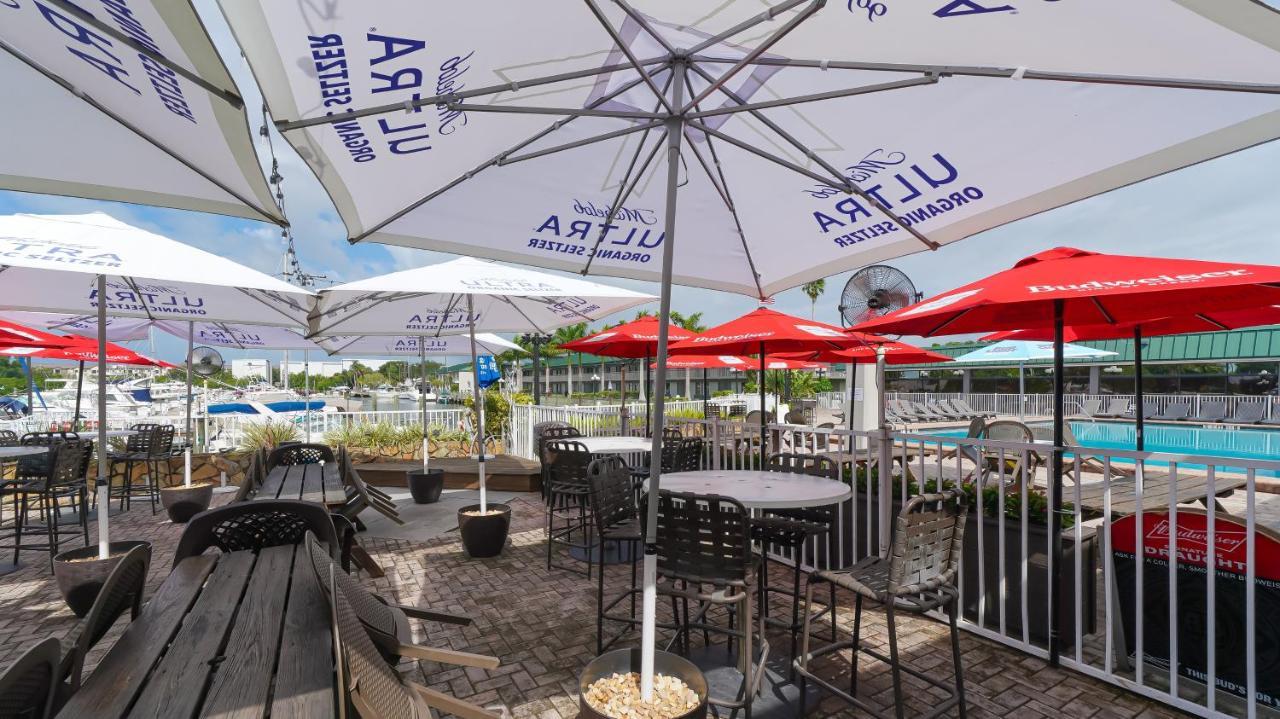 Waterfront Room, Heated Pool, Tiki Bar & Grill South Bradenton Kültér fotó