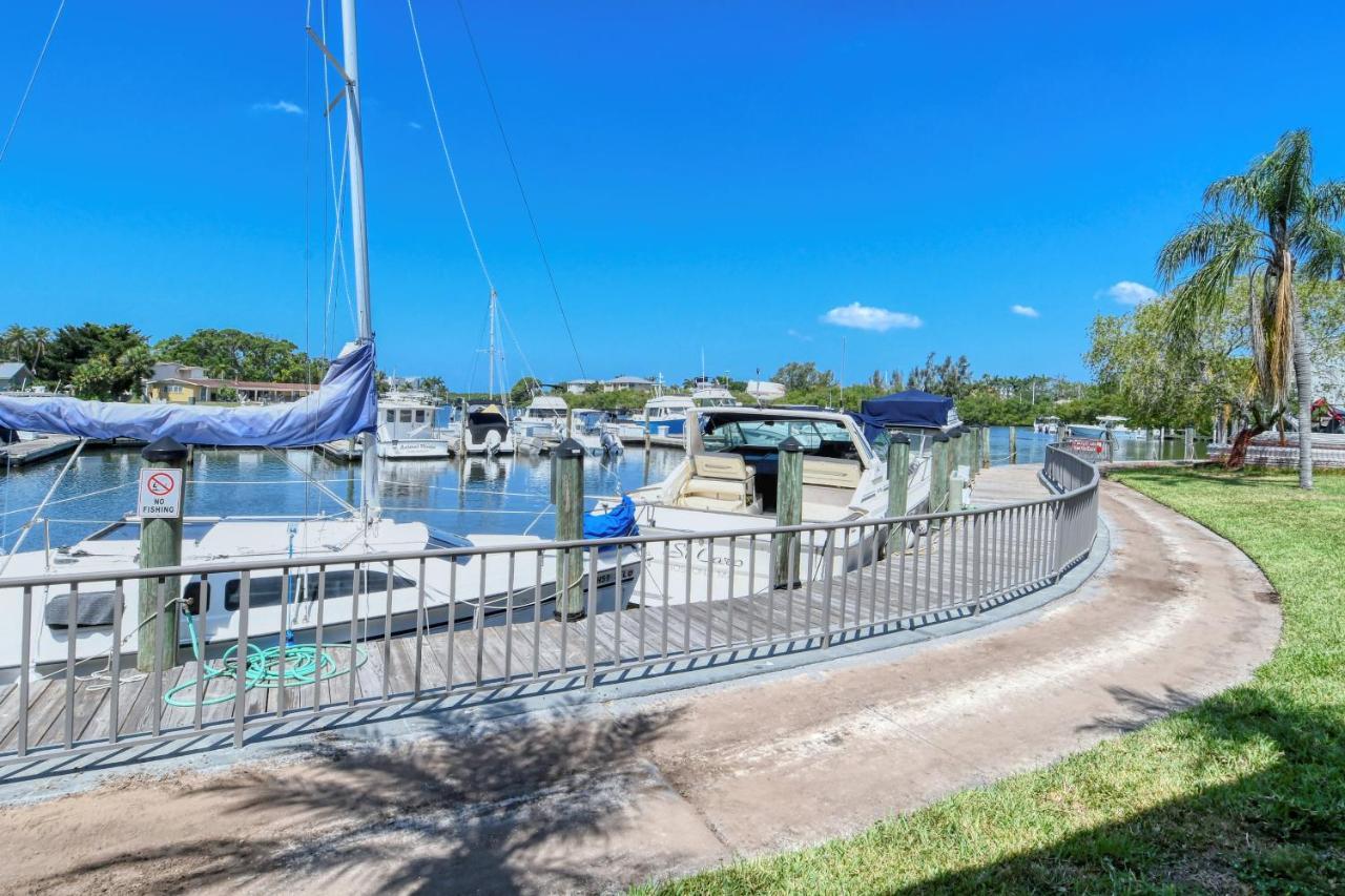 Waterfront Room, Heated Pool, Tiki Bar & Grill South Bradenton Kültér fotó